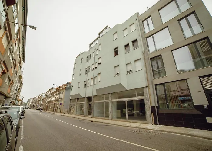 Alegria Flat Center With Elevator By Vacationy * Porto