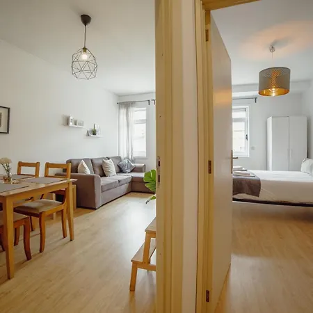 Alegria Flat Center With Elevator By Vacationy *