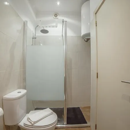 Alegria Flat Center With Elevator By Vacationy