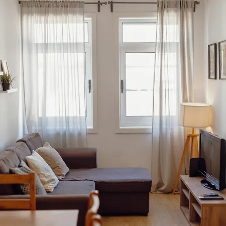 Daire Alegria Flat Center With Elevator By Vacationy Porto