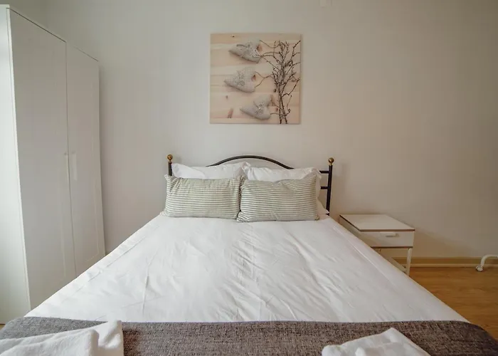 Daire Alegria Flat Center With Elevator By Vacationy Porto